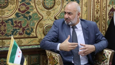 محافظ دير الزور يصدر تعميماً لإزالة رموز النظام المخلوع خلال 15 يوماً