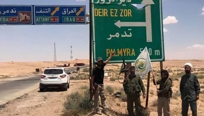 "الحرس الثوري" يختبر صواريخ في بادية الرقة 