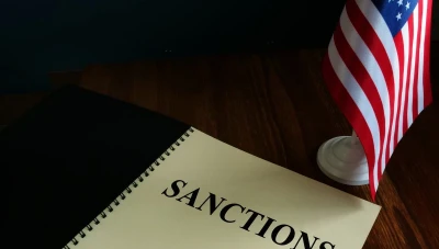 "بوليتيكو": واشنطن تدرس تخفيف العقوبات على سوريا وإعادة ضبط العلاقات
