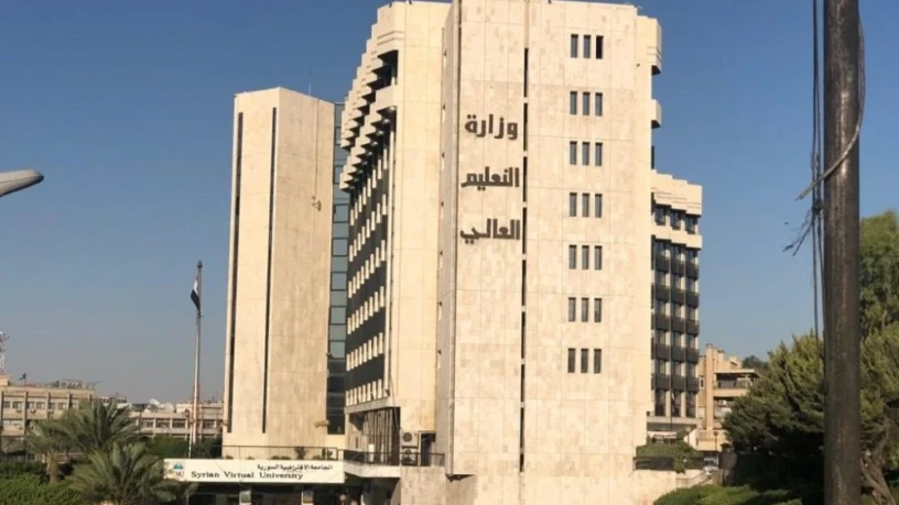 كم بلغ عدد...