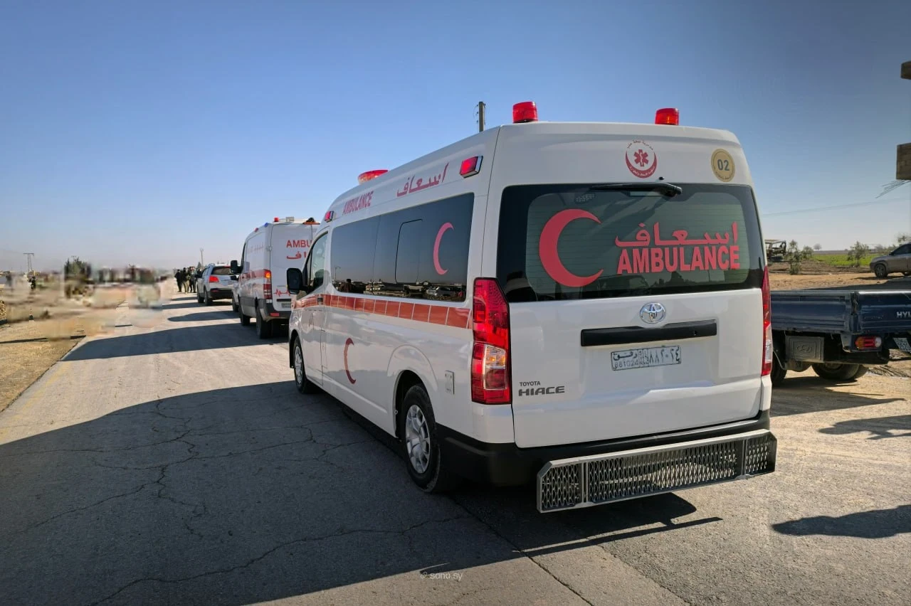 لاستقبال أهالي دير حافر..سيارات إسعاف وعيادات متنقلة على الممر الإنساني