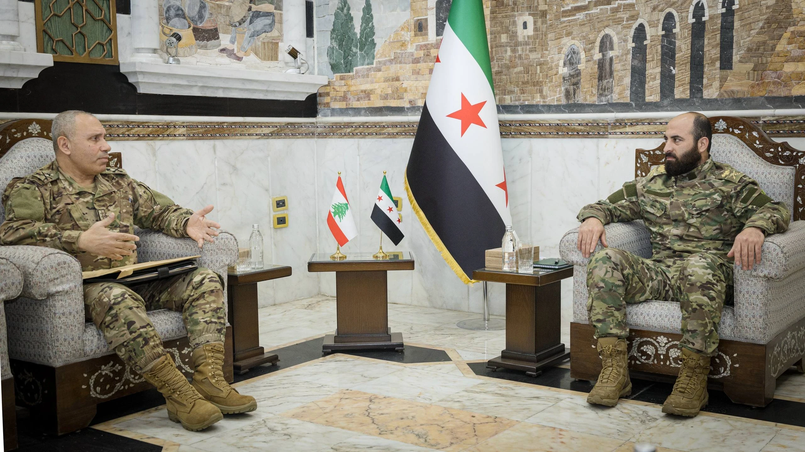 مباحثات سورية لبنانية في دمشق حول الحدود والتهريب وتعزيز التنسيق