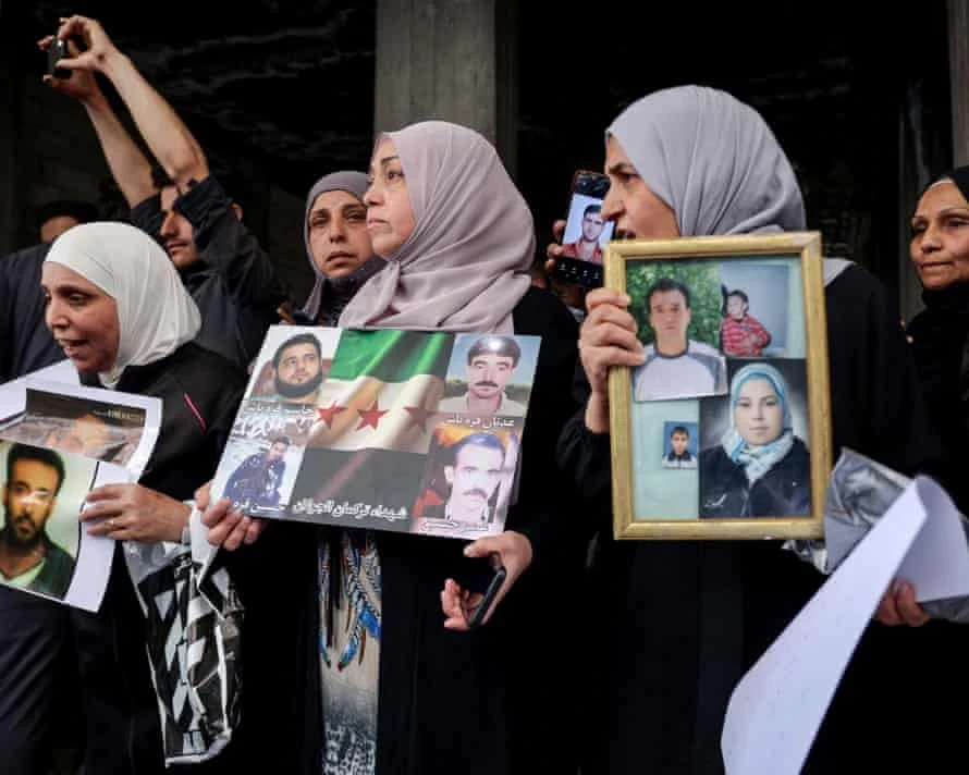 الغارديان: لجنة سورية تُعد ملف اتهام ضد فادي صقر بتهم جرائم حرب