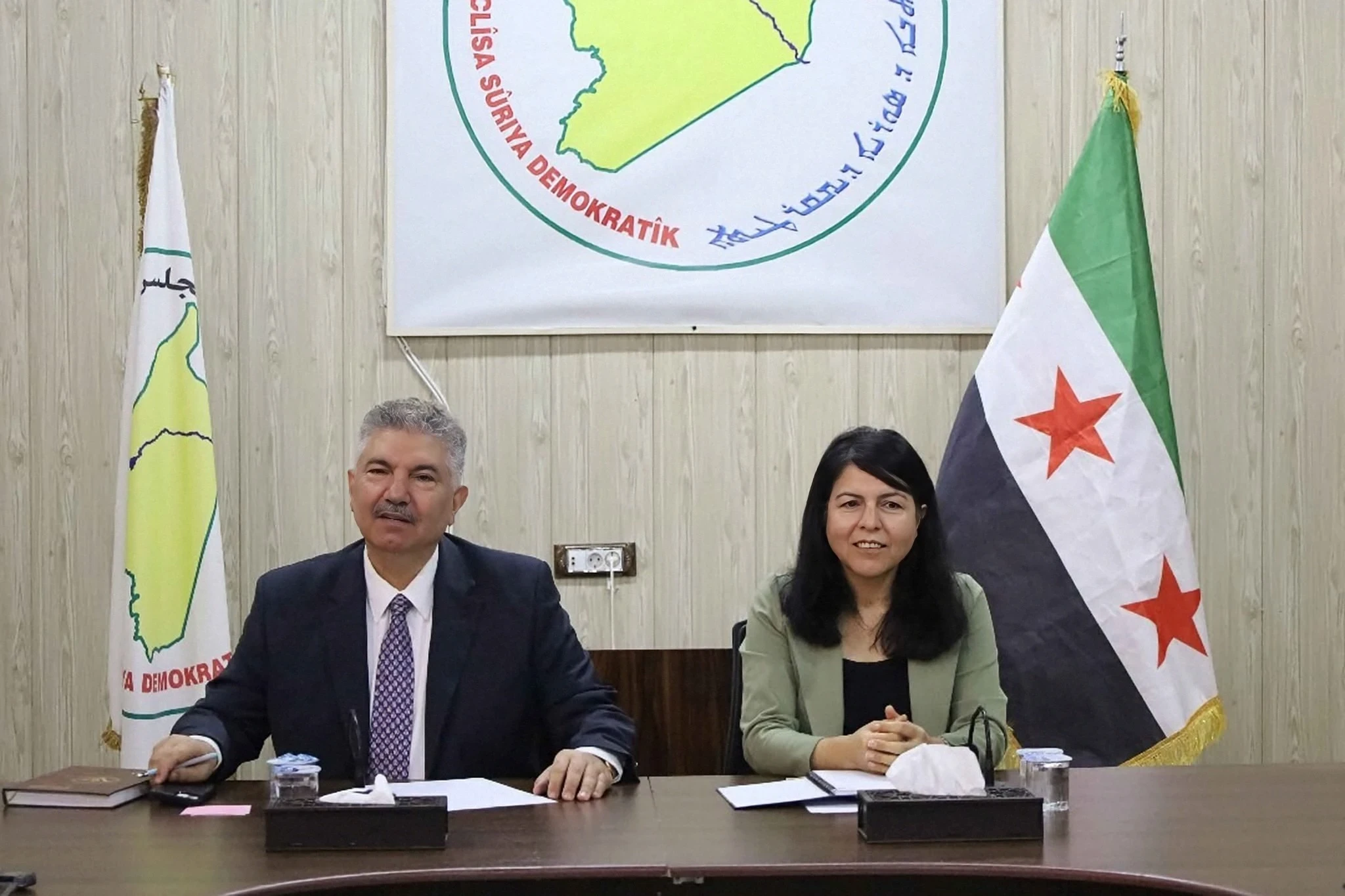 "مسد" يجدد مهاجمة الحكومة السورية  ويطالب باللامركزية