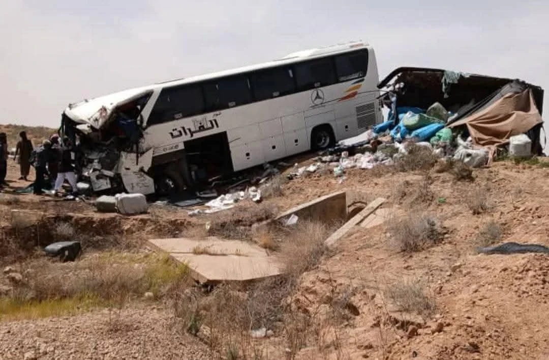 حادث مروّع على طريق دير الزور – دمشق يخلّف قتلى وجرحى