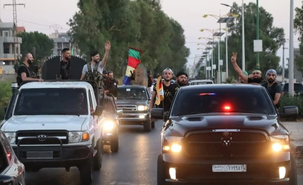 بالاتفاق مع كبرى فصائل المحافظة وزارة الداخلية تفعل عمل قوى الأمن بالسويداء
