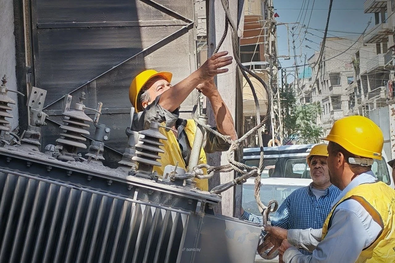 الكهرباء توضح أسباب زيادة ساعات التقنين في ريف دمشق