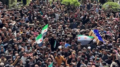 درعا: غضب ودعوات للتظاهر وتشييع لشهداء قصف الاحتلال