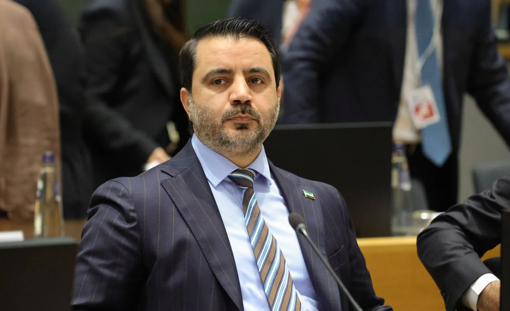 الشيباني يحذر من دعوات التدخل الخارجي