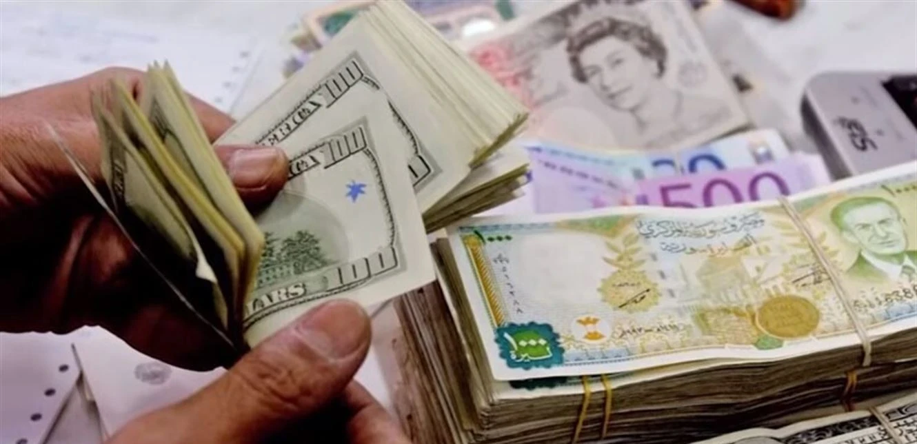 خبير اقتصادي: معالجة سعر الصرف يحتاج إلى مواجهة صريحة للأوضاع في سوريا