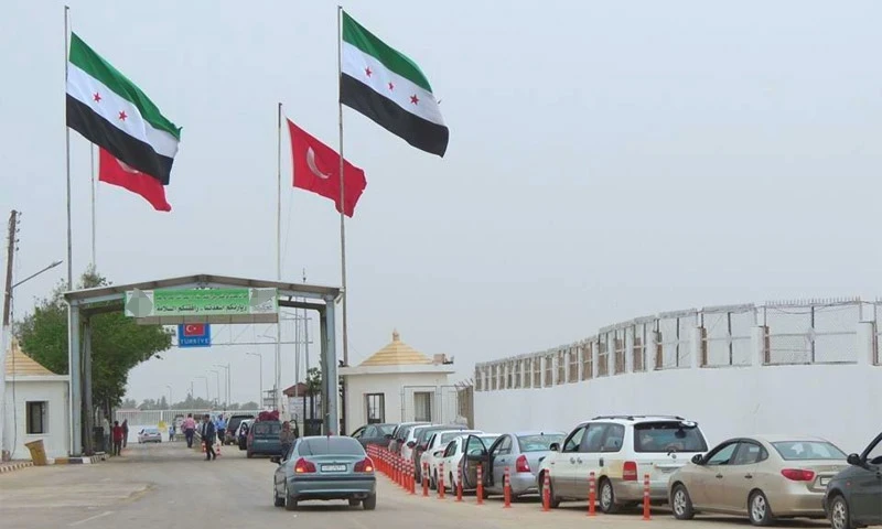 عبور السيارات والأشخاص..تركيا تعيد فتح المعابر الجمركية مع سوريا
