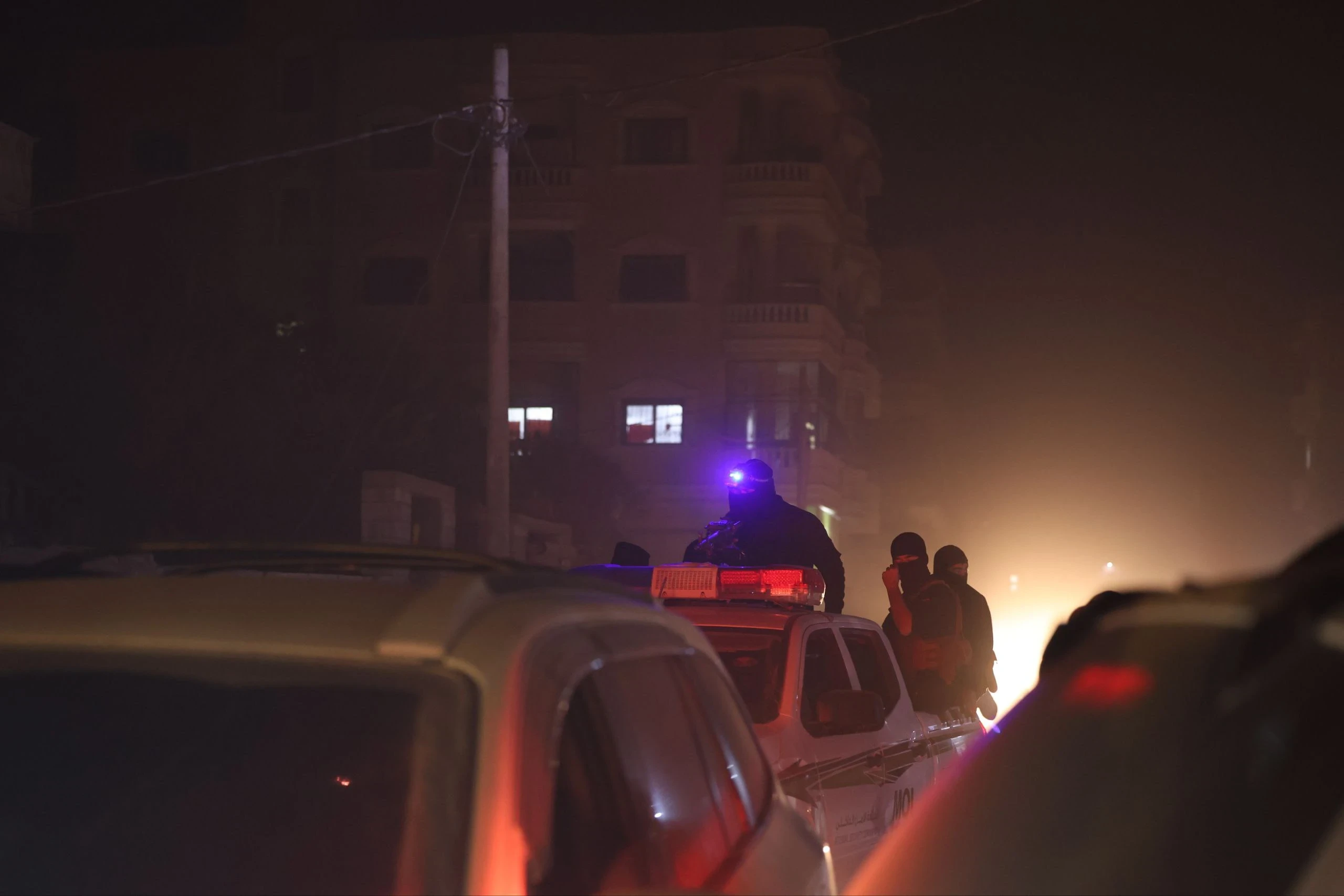 إدلب: الأمن الداخلي يكشف تفاصيل عمليّتين ضدّ خلايا “داعش”