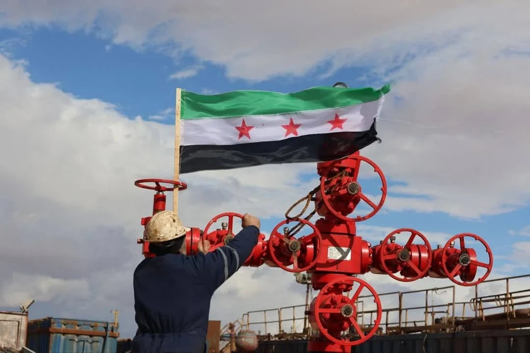 "وزارة النفط" تعتزم تشكيل لجان لاستلام حقول النفط شمال شرق سوريا