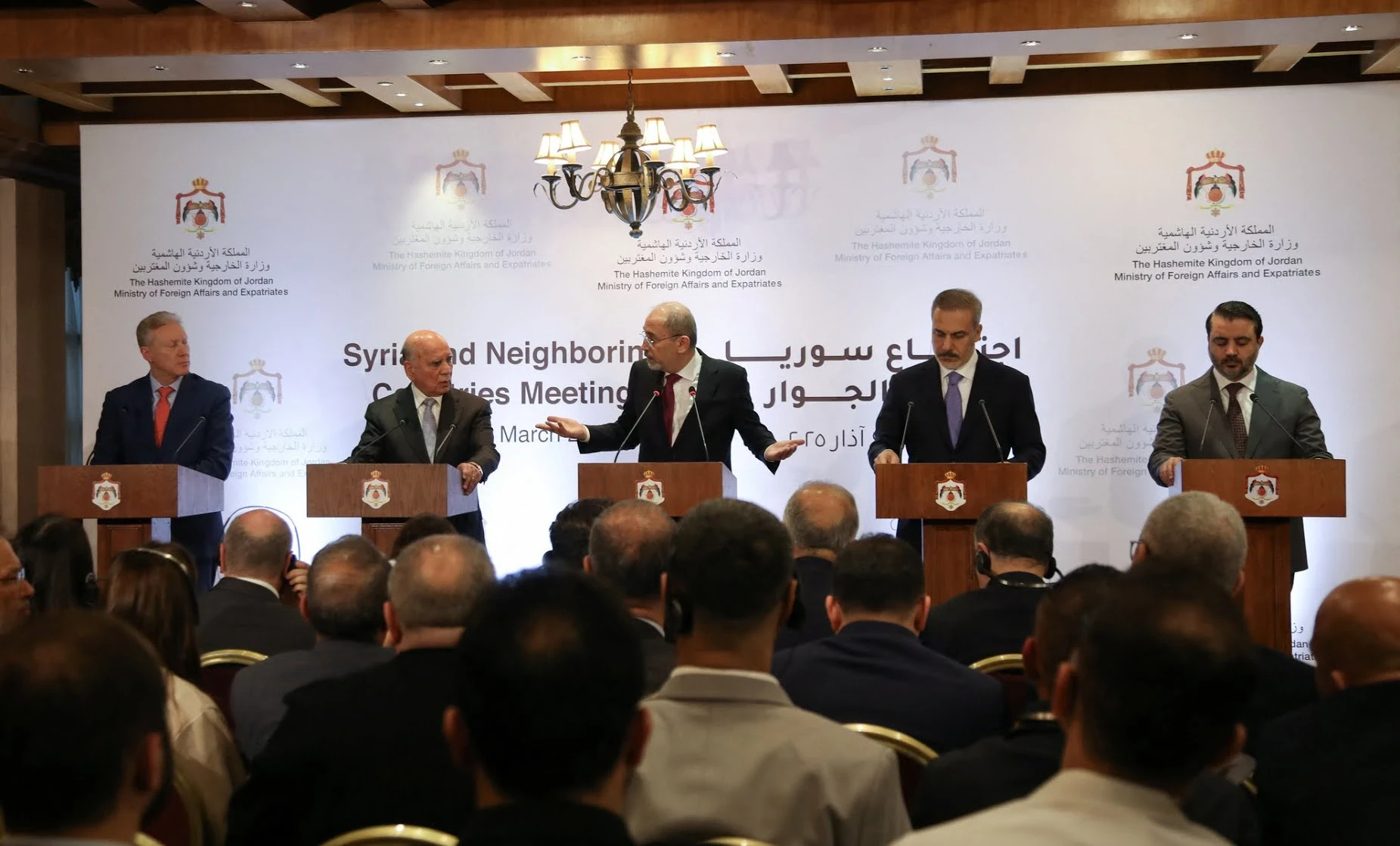 تركيا والدول المجاورة تتوافق على دعم سوريا في مواجهة الإرهاب