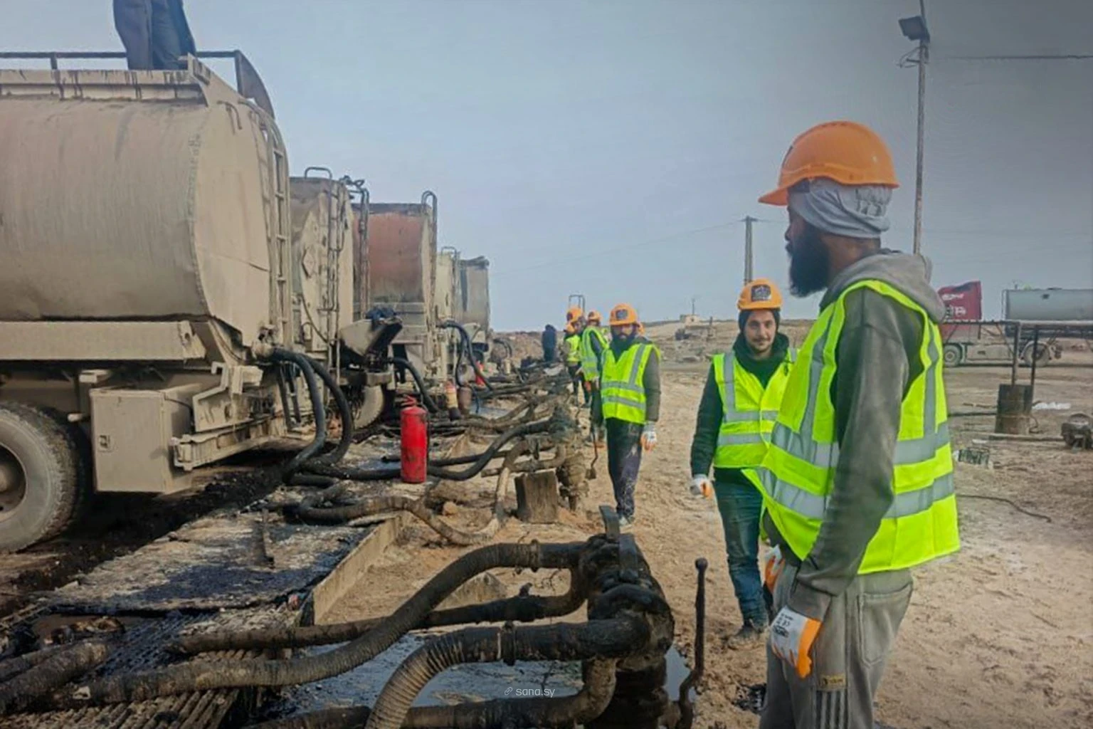 بدء استخراج النفط من الحقول الجزيرة السورية وإنتاج متوقع 100 ألف برميل يومياً