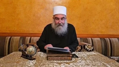 الهجري يجدد رفضه دخول الجيش والأمن إلى السويداء ويطالب بحماية دولية