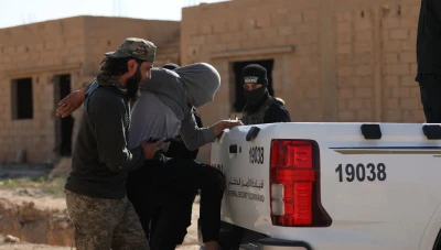 الأمن الداخلي يعلن اعتقال 12 شخصاً خلال حملة ضد خلايا "داعش" في دير الزور