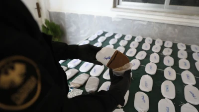 تفكيك شبكة مخدرات وضبط مواد ممنوعة في دير الزور