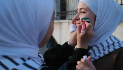 تقرير حقوقي يدعو لضمان مشاركة فعّالة للسوريات في المرحلة الانتقالية