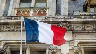 باريس ترحّب بوقف إطلاق النار في سوريا