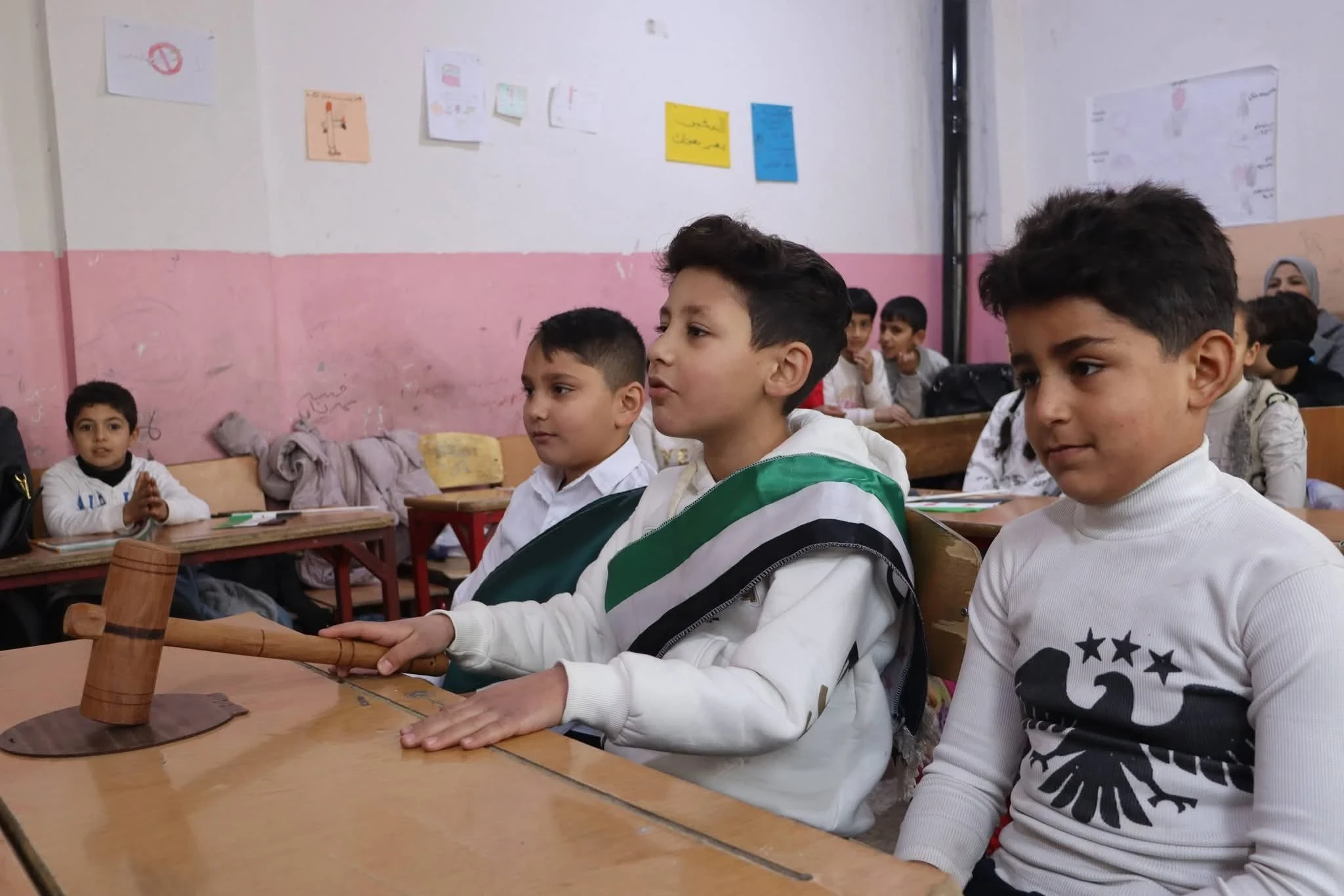 إعادة تفعيل 760 مدرسة في دير الزور واستقبال أكثر من 261 ألف طالب