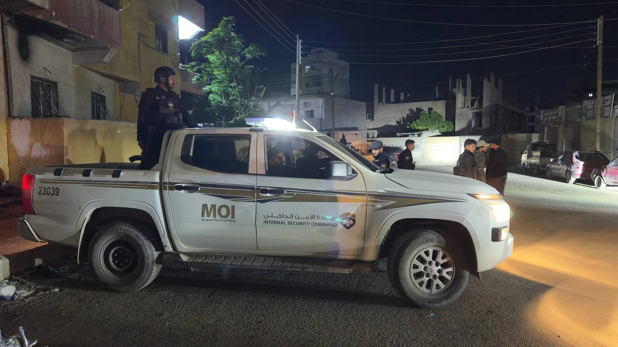 الرقة: إصابة عنصرين من الأمن الداخلي برصاص مجهولين