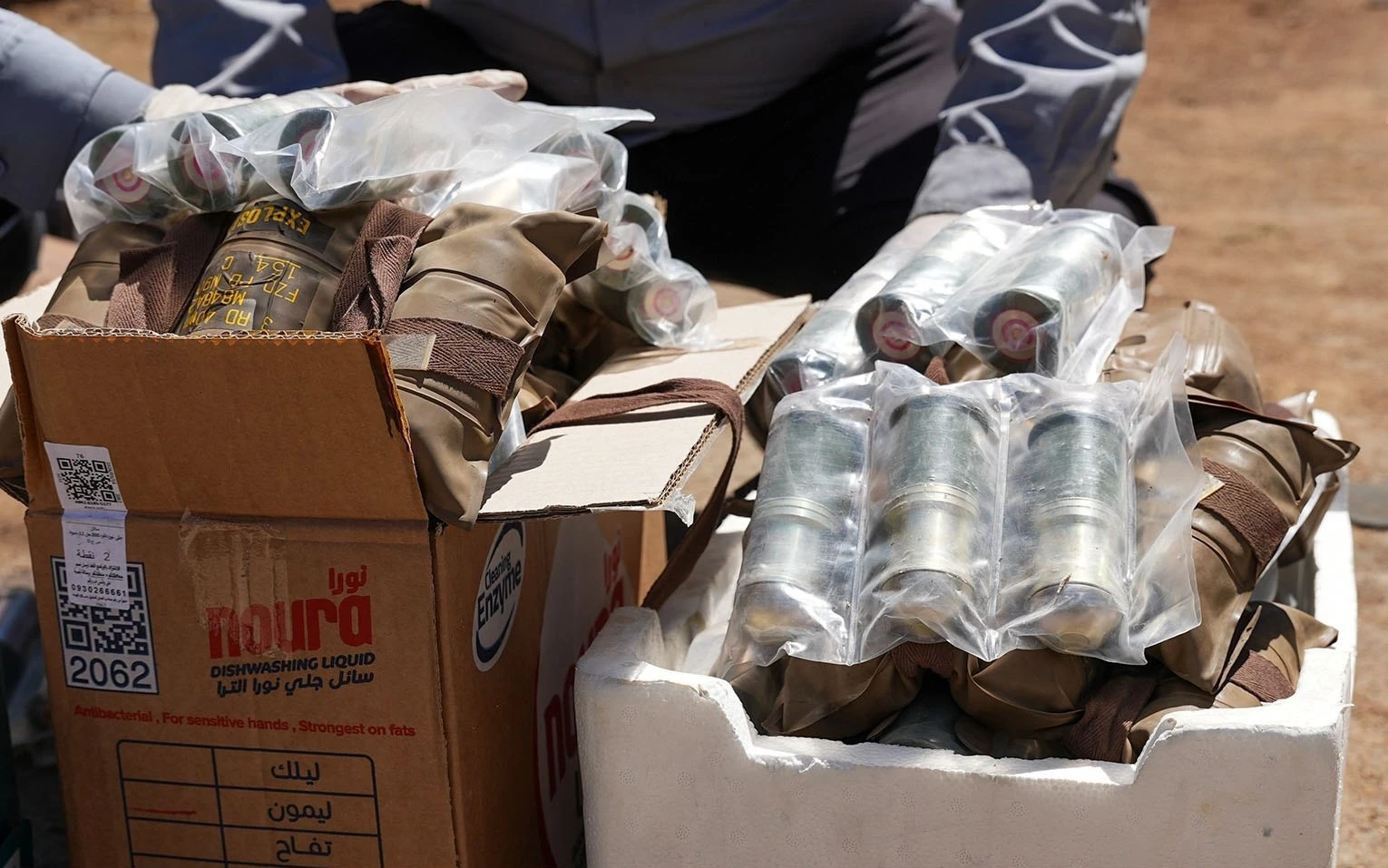 متجهة إلى لبنان..الجمارك السورية تضبط شحنة قنابل