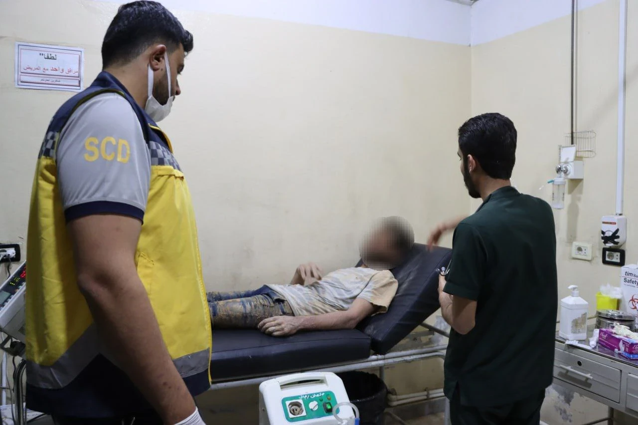 إنقاذ رجل بعد سقوطه في بئر ارتوازي بريف إدلب
