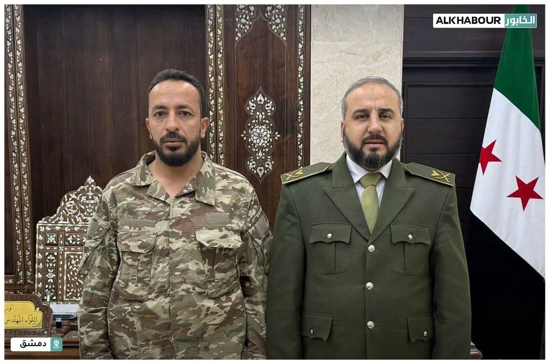 وزارة الدفاع تعيّن أحمد الهايس عميدًا وقائدًا للفرقة 86.. وهذه سيرته