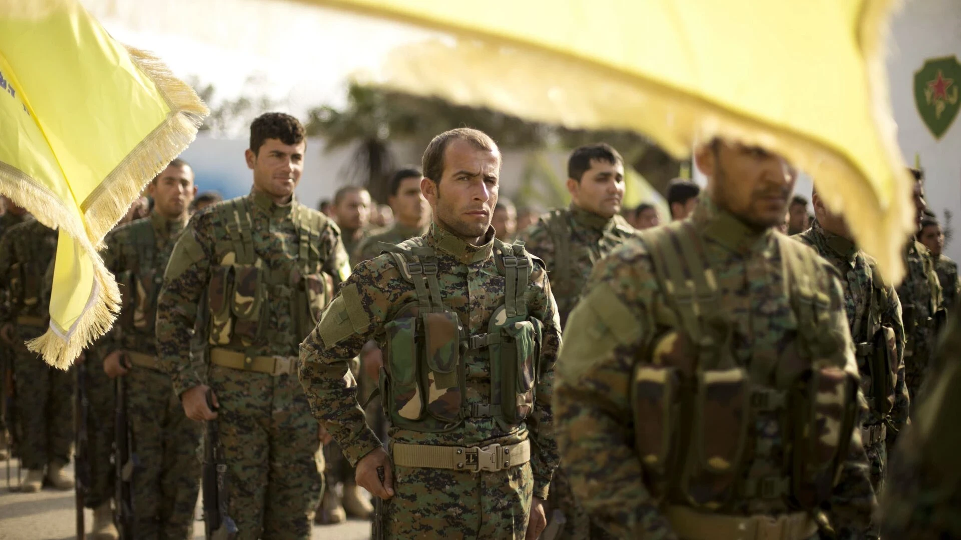 أربعة قتلى وجرحى من "ب ي د" بهجوم شرق ديرالزور