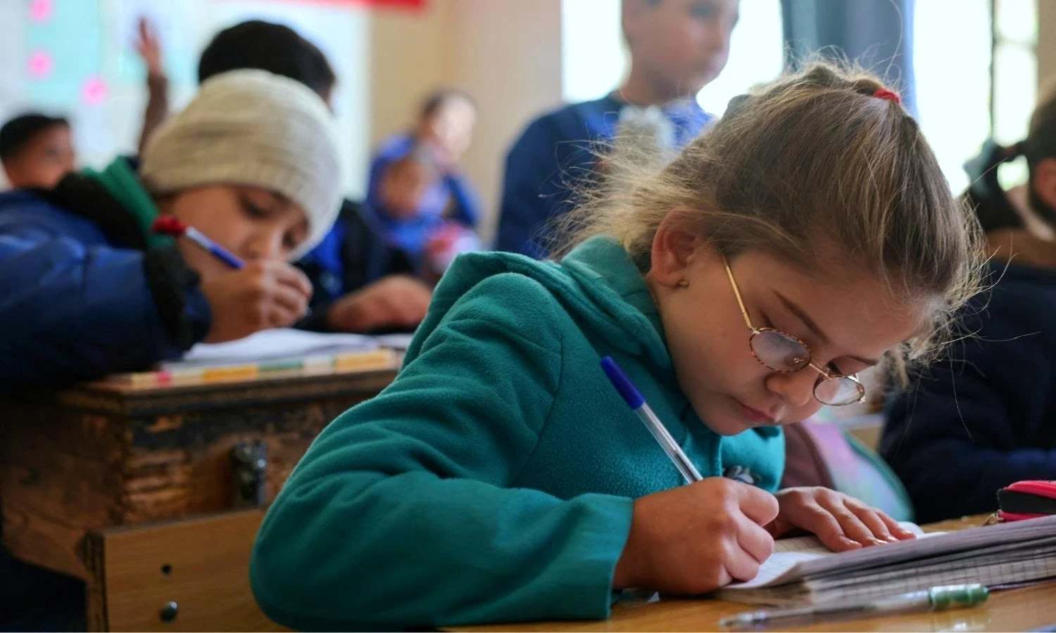 التربية السورية تحذف رموز نظام الأسد من المناهج الدراسية للعام القادم
