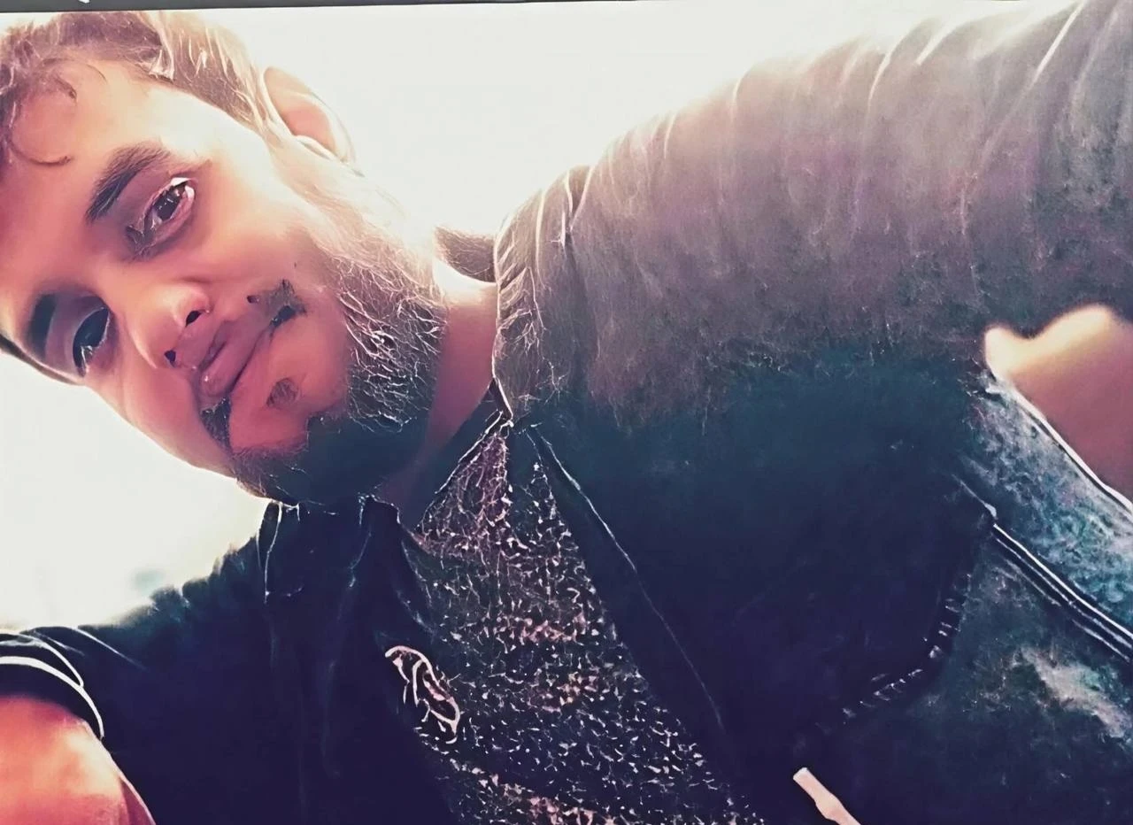 “ب ي د” تحكم بإعدام شاب بسبب منشورات تنتقد إنفاقها في الرقة