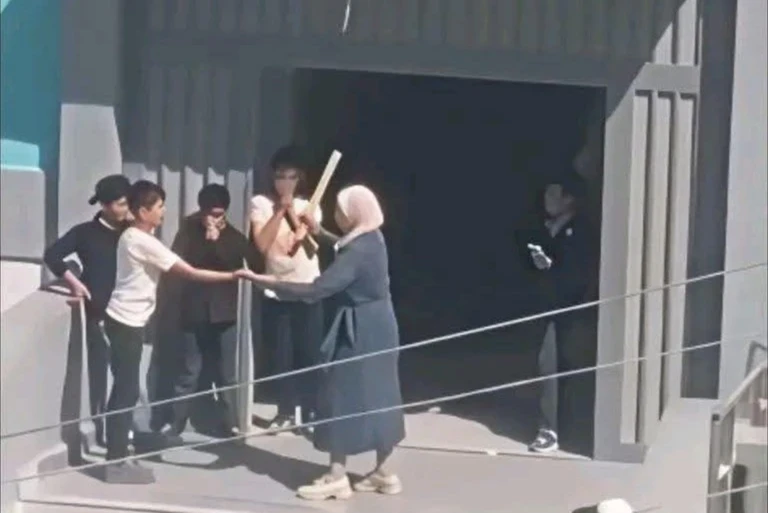 وزارة التربية توقف مديرة مدرسة في داريا عن العمل..ما ألسبب؟