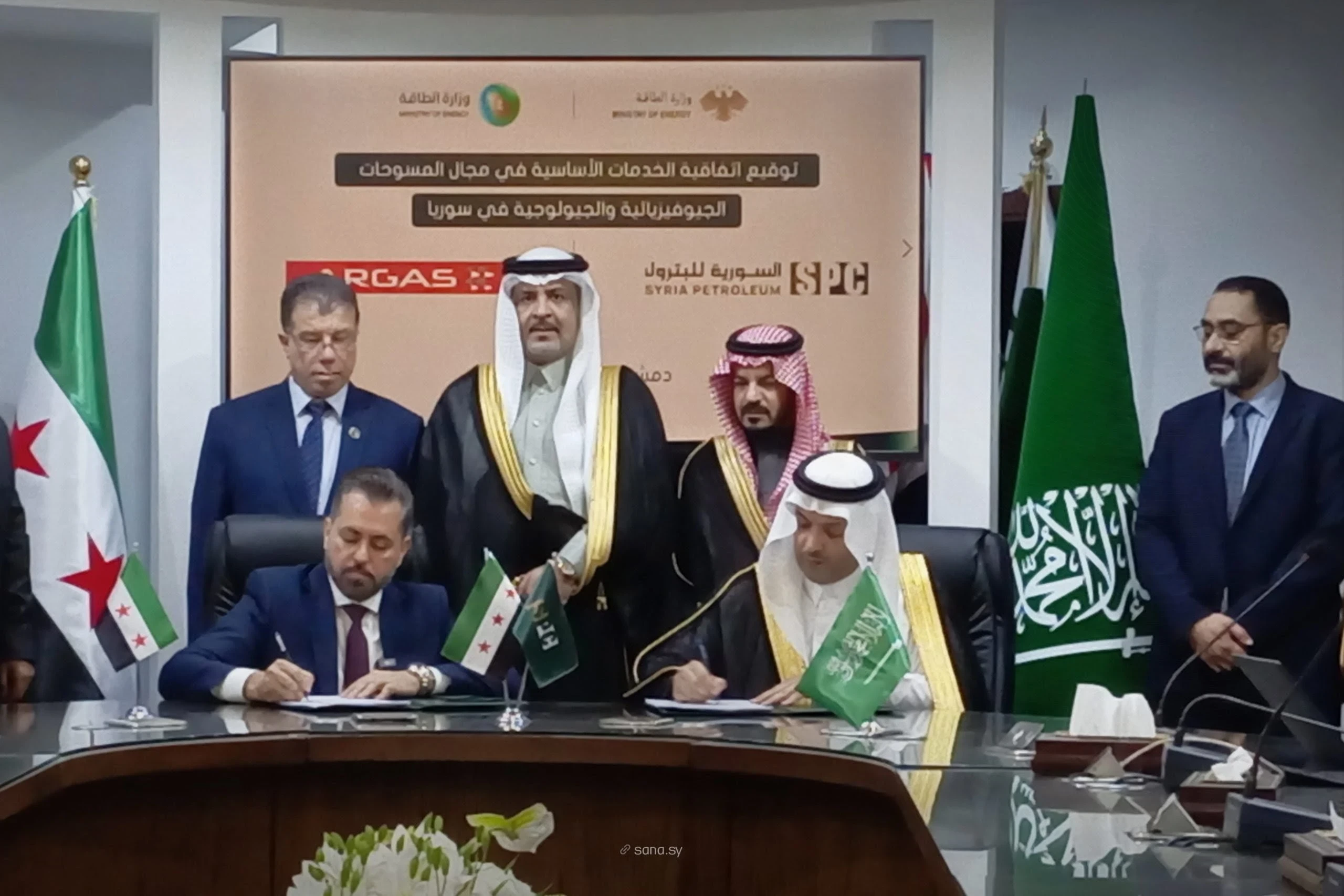 تطوير حقول النفط والغاز..دمشق توقع اتفاقيات مع شركات سعودية