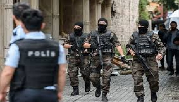 المخابرات التركية تعتقل ممولين لتنظيم 