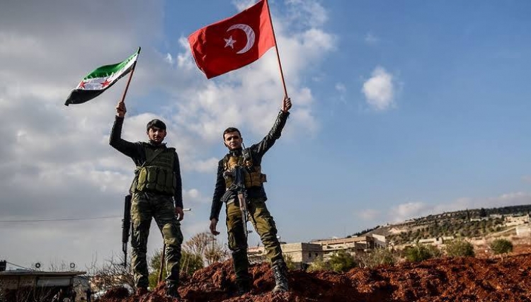 تركيا تطمئن المعارضة السورية بشأن استمرار وجودها العسكري 