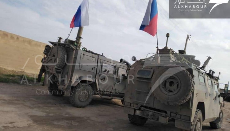 بالصور.. القوات الروسية تنشىء نقطة عسكرية جديدة بريف الرقة