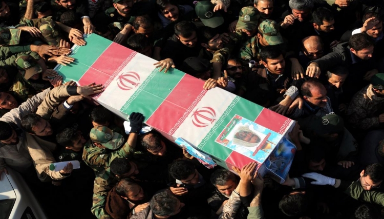 جنازات حاشدة لضباط إيرانيين قتلوا في سوريا