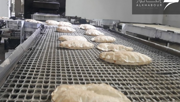 قرار ببيع الخبز بالليرة التركية في منطقة نبع السلام