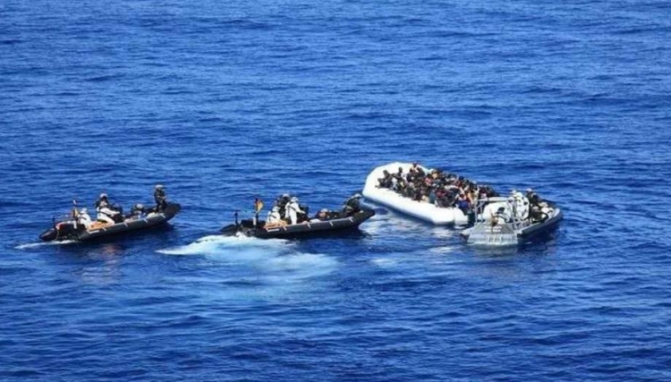 مفوضية اللاجئين: ستة سوريين توفوا بقارب قبالة سواحل إيطاليا